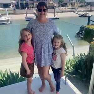 Meet your Posher, Julie